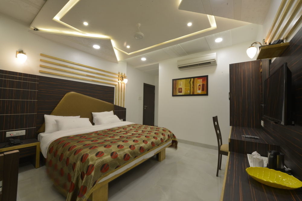Hotel Jp International Aurangabad  Buitenkant foto